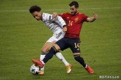 爱游戏官方入口-关于法国网球队碾压美国网球队，梅德韦杰夫制霸全场的信息