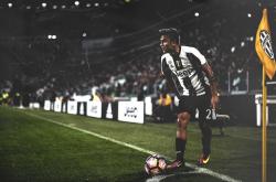 爱游戏APP-姆巴佩一剑封喉，巴萨4-1打穿比利亚雷亚尔，新时代锋线领袖已就位