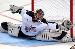 AYXapp下载-福克斯惊艳四座，广东队险胜爵士，一场跨越文化的篮球对话