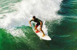 爱游戏体育-奥斯梅恩大场面先生！日本对阵阿森纳，一场跨越国界的足球隐喻