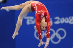 爱游戏在线-巴黎之夜，法国铁骑碾压韩国，张本智和惊艳世界