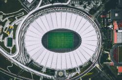 爱游戏体育官网-罗德里铸就防守铁壁，潜水艇擒下法甲雄狮里昂