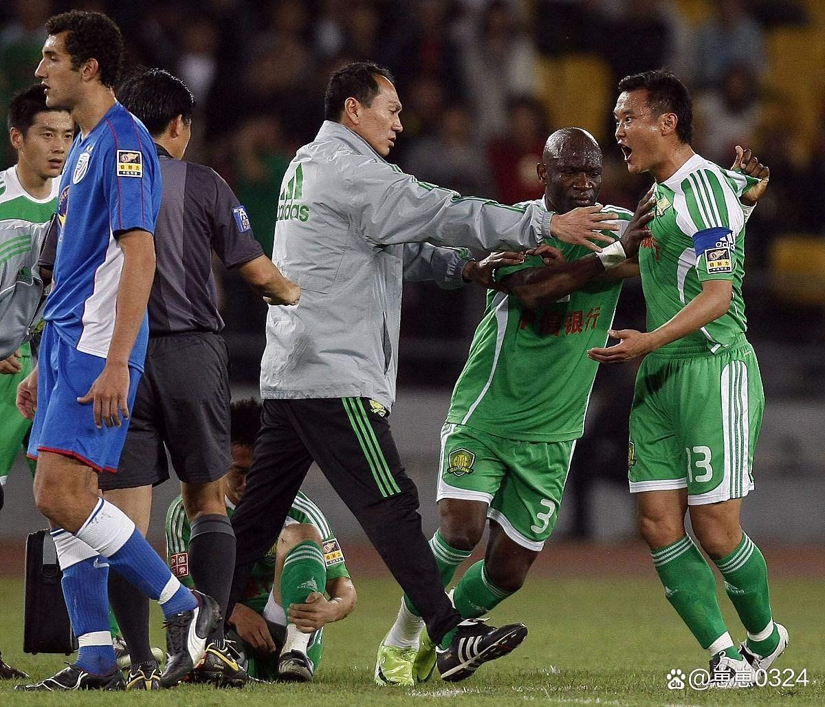 国安主场挑战恒大，谁能笑到最后？