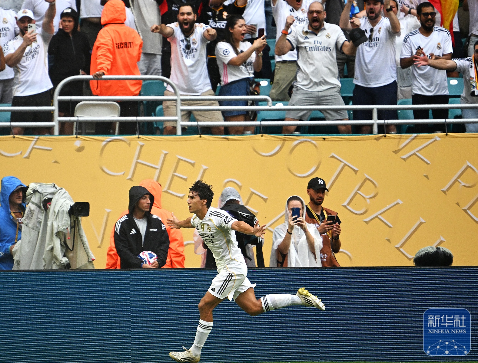 包含马来西亚足球俱乐部晋级国际赛事的词条