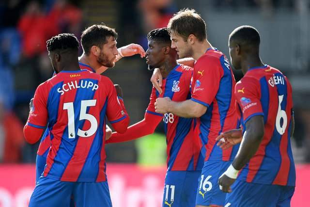 水晶宫队在英超联赛中战平对手