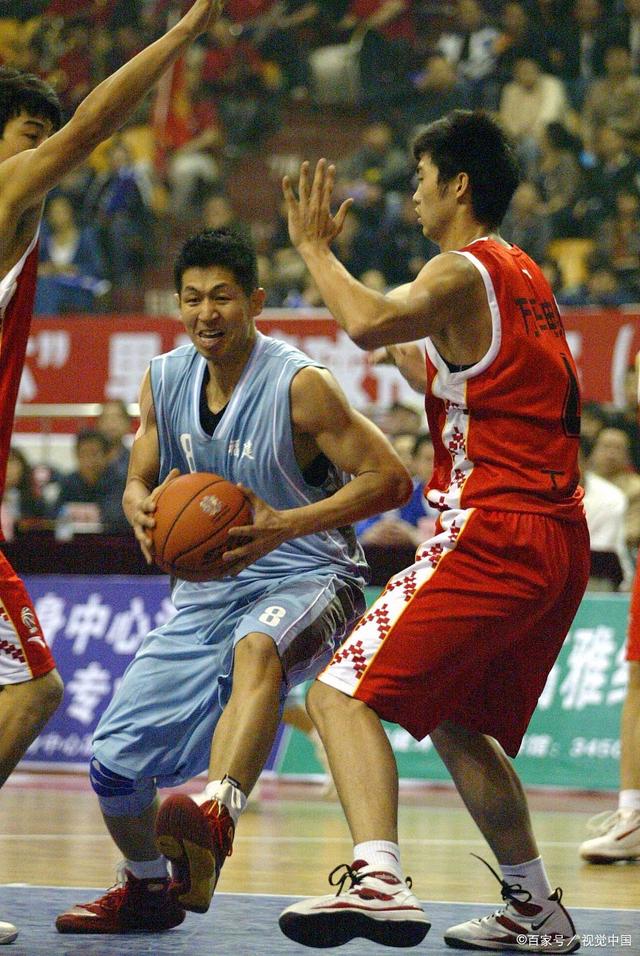 浙江队在比赛中取得胜利，展现出色的团队合作