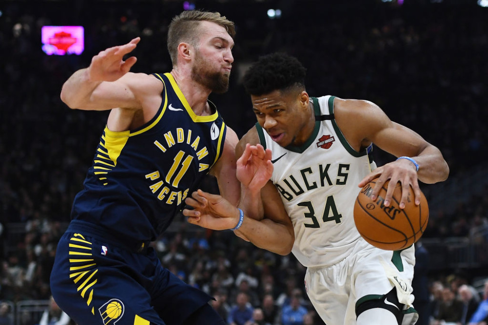 包含鹈鹕绝杀雄鹿，加里纳利打破历史纪录的词条