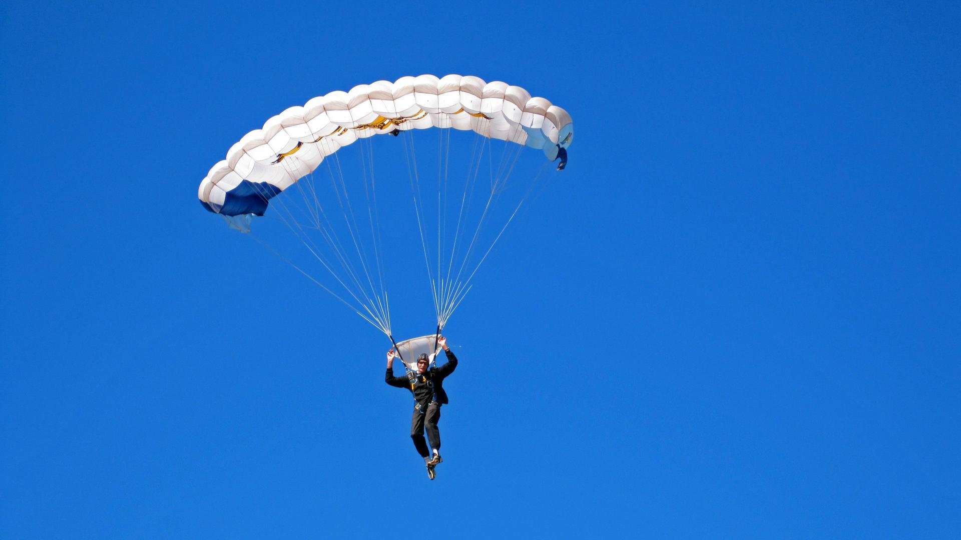 年度焦点之战之夜，英格拉姆高光表现，书写新一代传奇