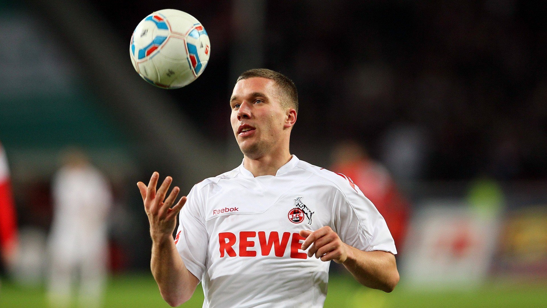 基耶萨掌控全局，韩国争冠战逆转荷兰的战术密码