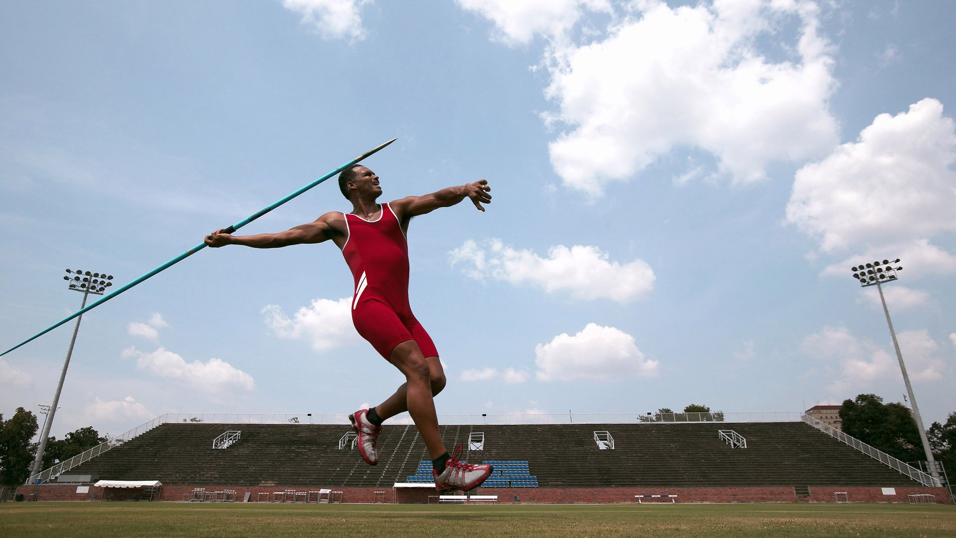 格列兹曼，在希腊神话与巴斯克铁壁之间，他是永不熄灭的火焰