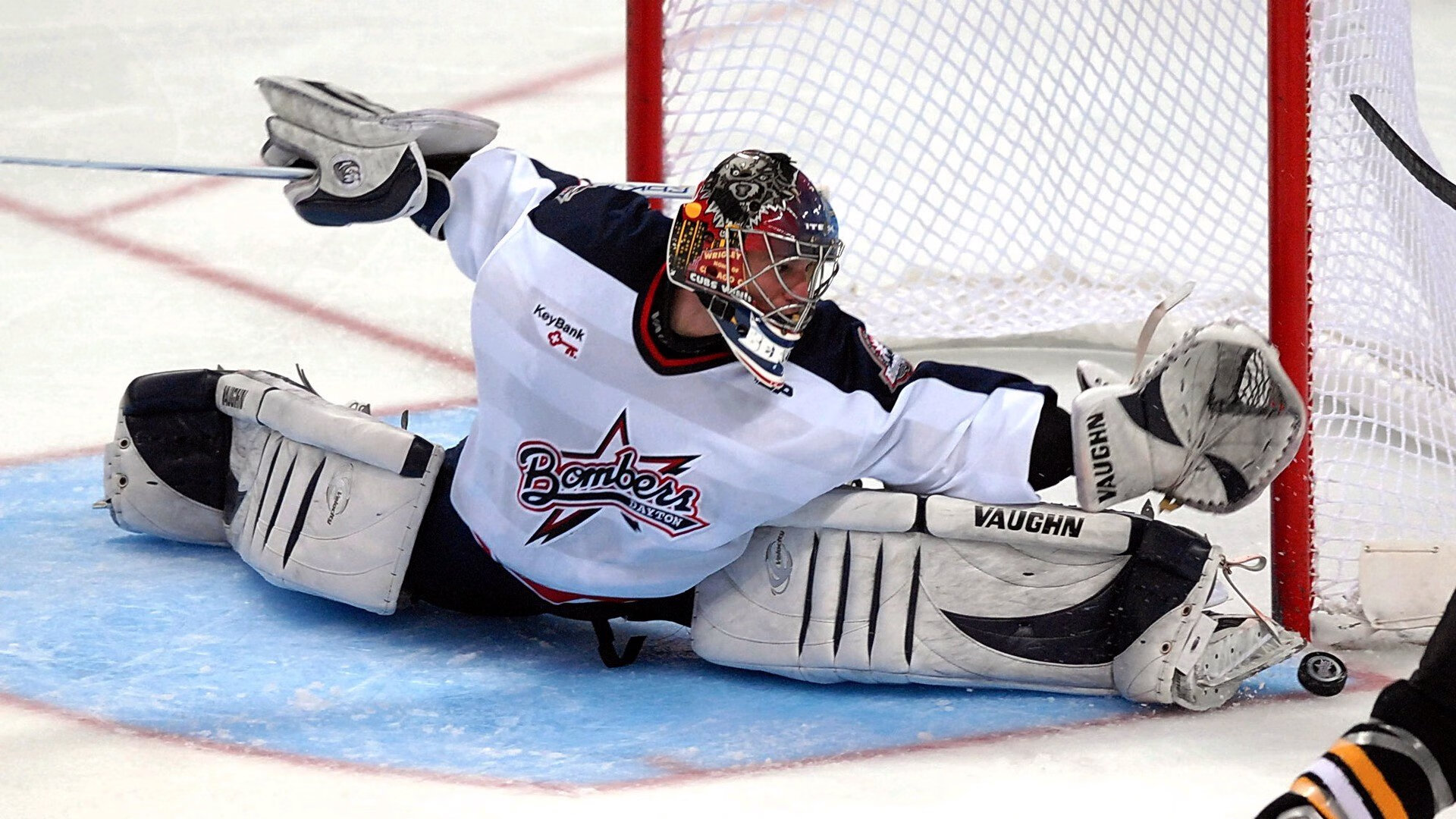 西决生死战之夜，德里赫特成为全场焦点，一记头球改写命运，一场鏖战铸就传奇